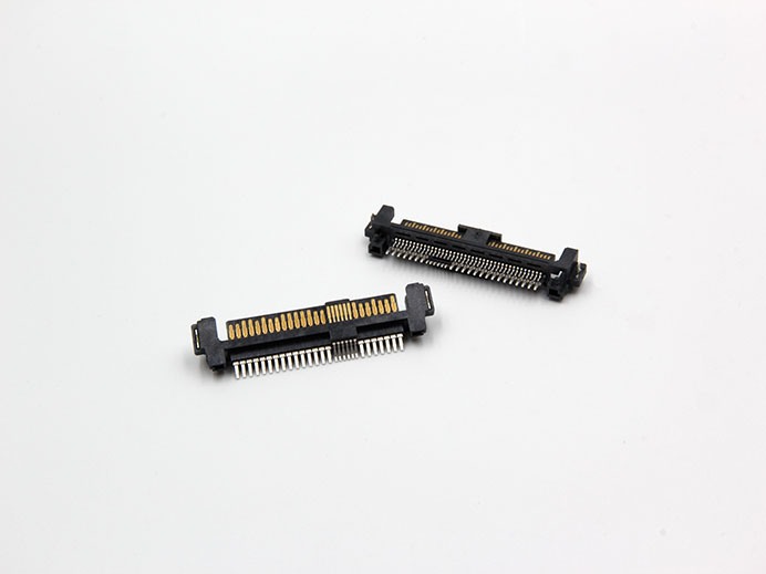 SAS PCIe 68 PIN (SFF-8639) Reverse Male, R/A, SMT (Sunk type)