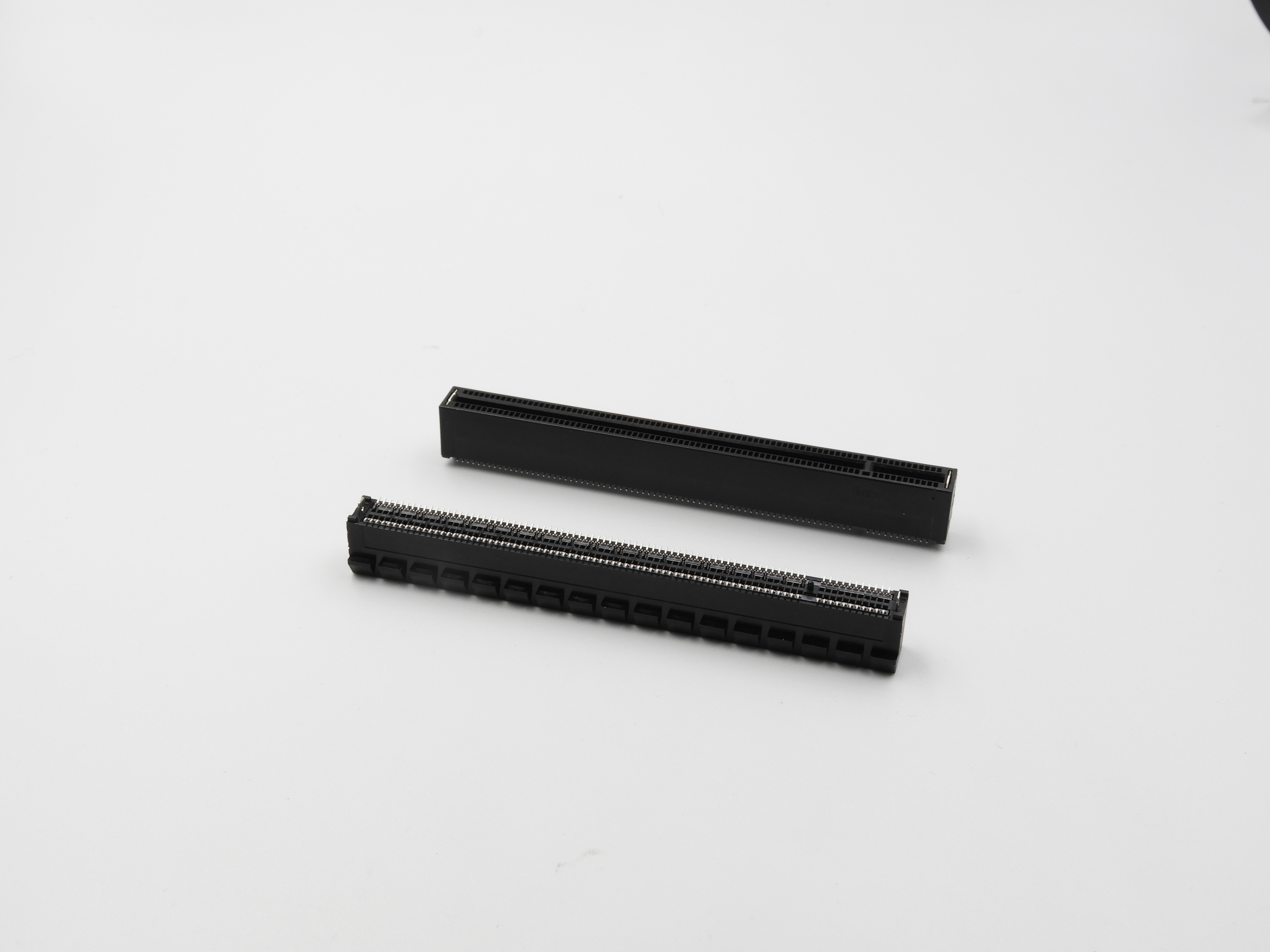 PCIe-36/64/98/164 pin, Vertial , SMT type, Metal posts (GEN5)